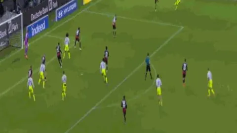 南部战区针对菲律宾飞机违规侵领空事件：实施全程监控并发出警告令其退离